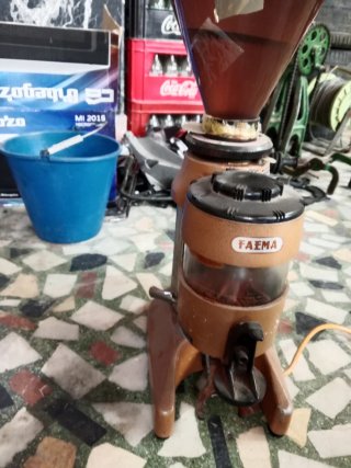Cafetera Faema Ariete + Molino cafe faema