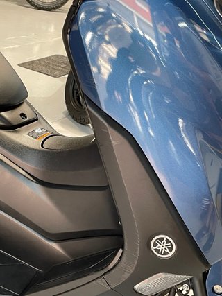 Yamaha N-Max Azul