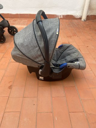 Silla de coche bebé gris