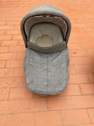 Silla de coche bebé gris