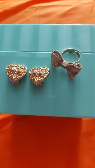 Conjunto Pendientes y Anillo Corazón Vintage Dorad