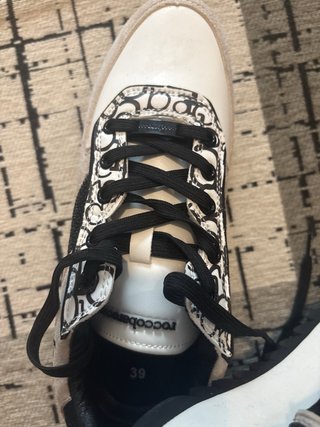 Sneakers donna nere e bianche