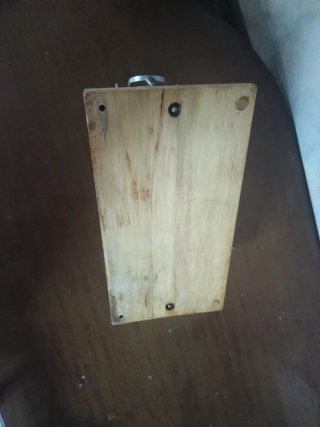Jamonero de madera y metal