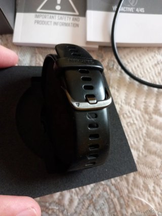 Reloj Garmin Vivoactive 4 Negro