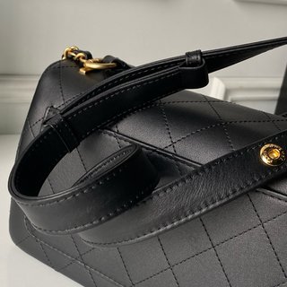 Bolso Chanel Negro Asa Superior Dorado