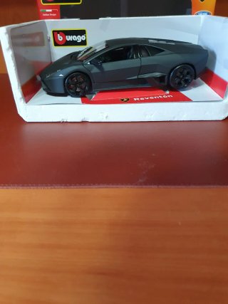 Lamborghini Reventón Bburago scala da 1/18