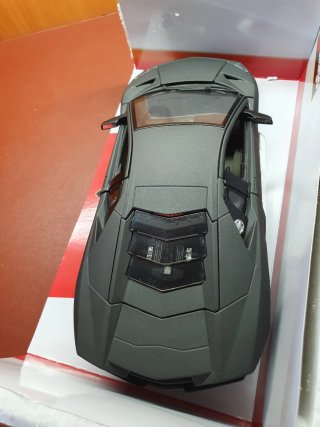 Lamborghini Reventón Bburago scala da 1/18