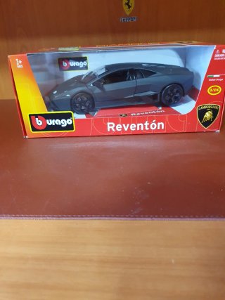 Lamborghini Reventón Bburago scala da 1/18