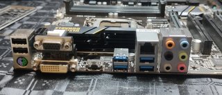 Placa Base Gigabyte B150M-D3H (Averiada)