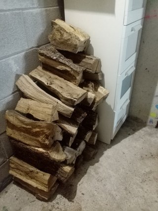 Leña de roble para chimenea