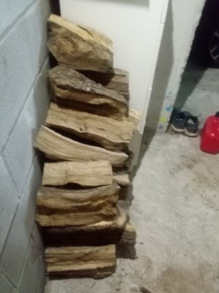 Leña de roble para chimenea