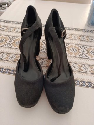 Sandalias de tacón negras