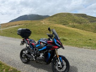 BMW S1000XR