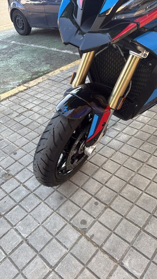 BMW S1000XR