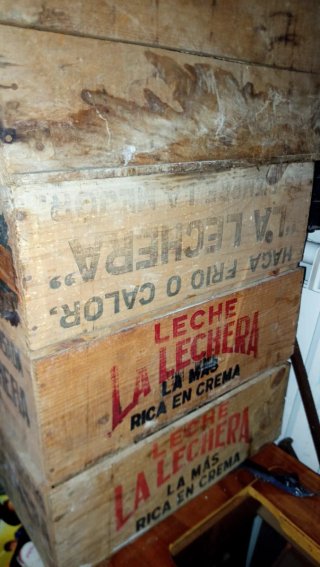 Cajas de madera La Lechera antiguas