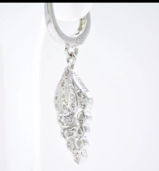 Pendientes de platino con diamantes naturales