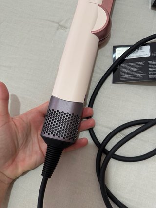 Piastra per capelli Dyson Airstrait rosa