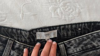Shorts vaqueros negros desgastados