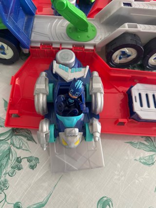 Camión PJ Masks con figuras