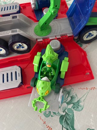 Camión PJ Masks con figuras
