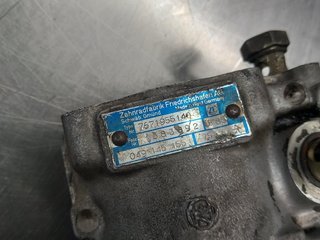 BOMBA DIRECCION VOLKSWAGEN SANTANA (327) 76719551