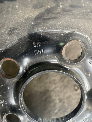 Rueda repuesto VW Golf IV
