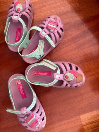 Zapatos cole, esqui, playa