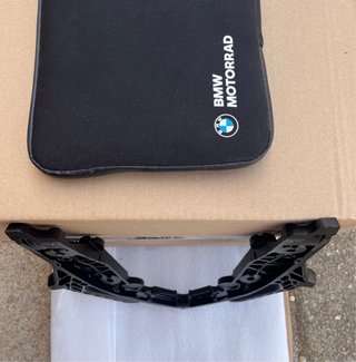 Soporte Asas Traseras Pasajero BMW F900R / F900XR