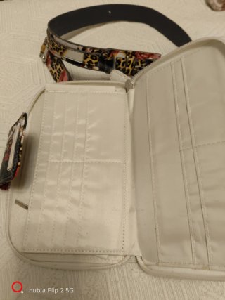 Cartera y cinturón estampado floral y leopardo