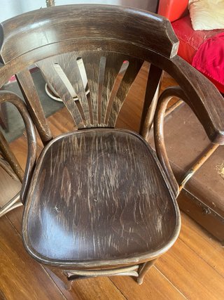 Taburetes de Bar Clásicos de Madera