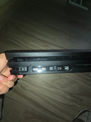 PS4 Slim Pro + Controller Nero