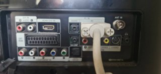 PC Medion MD A10 y Monitor Samsung TV
