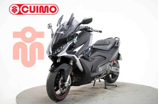 KYMCO AK 550