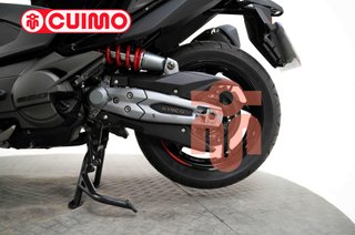 KYMCO AK 550