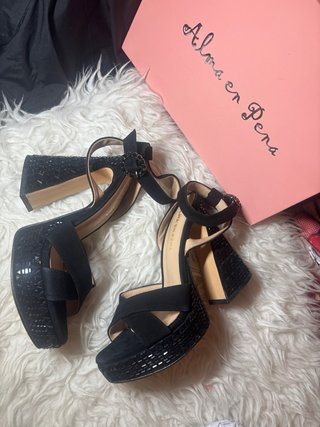 Sandalias Alma en Pena Tacón Negro
