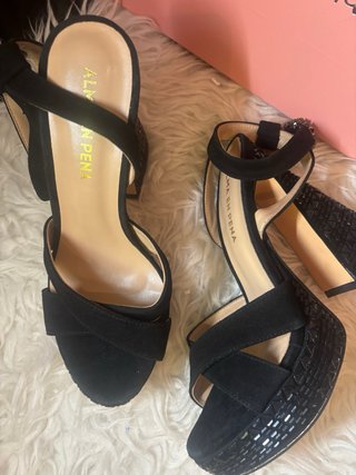 Sandalias Alma en Pena Tacón Negro