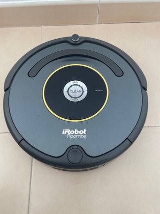 Aspirador Roomba iRobot con base de carga