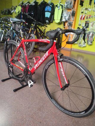 Bicicleta carretera Specialized Tarmac Roja