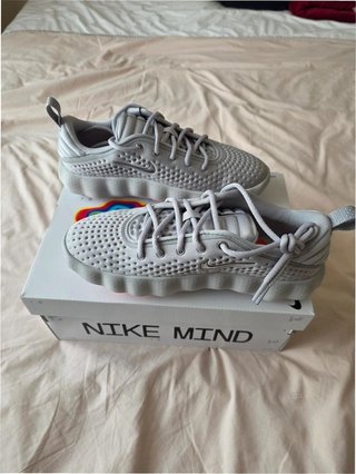 Nike Mind 002 Gris Humo Talla 40