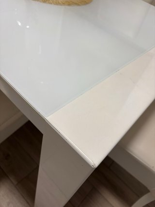 Tavolo da pranzo bianco in vetro e legno