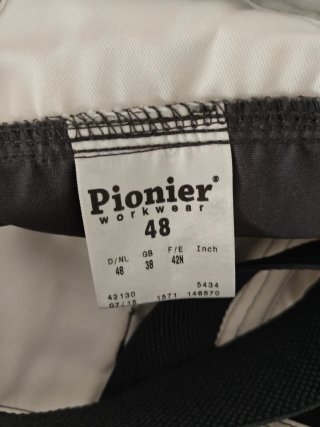 Mono de trabajo Pioneer T48