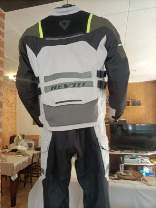Traje Revit Off Track Talla L