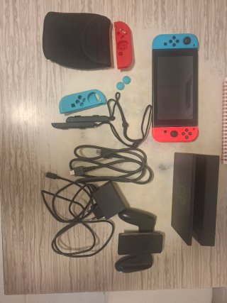 Nintendo Switch con accesorios