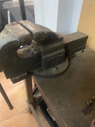 Tornillo de banco Acesa Acero 28kg