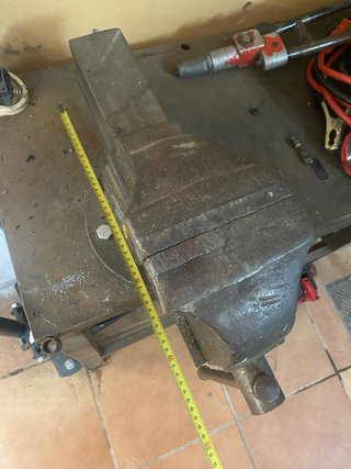 Tornillo de banco Acesa Acero 28kg
