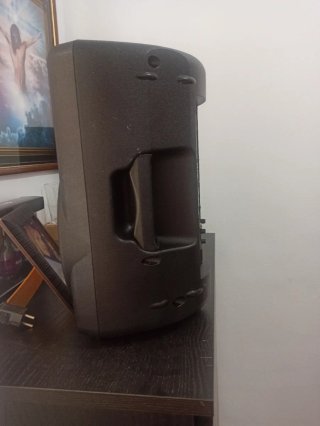 Altavoz Behringer B210D Activo