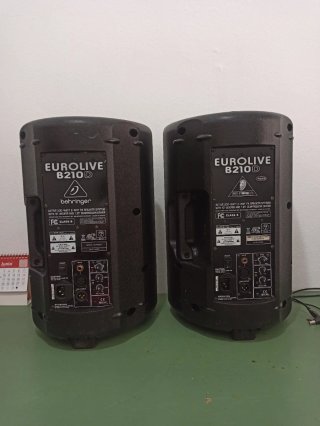 Altavoz Behringer B210D Activo