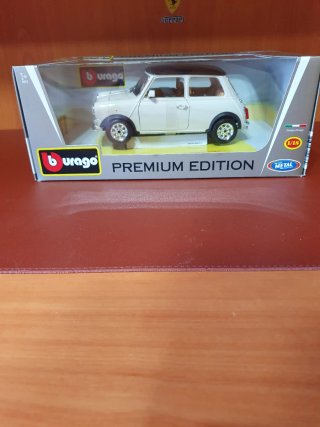 Mini Cooper Bburago scala da 1/18