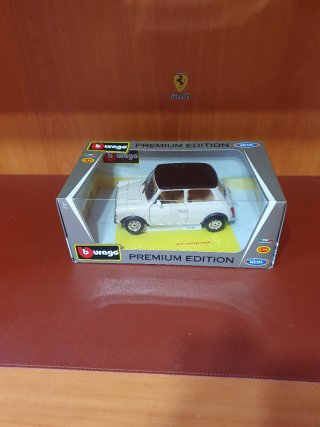 Mini Cooper Bburago scala da 1/18