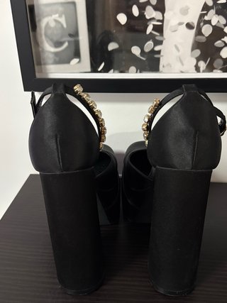 Zapatos Versace Medusa Negros Brillantes
